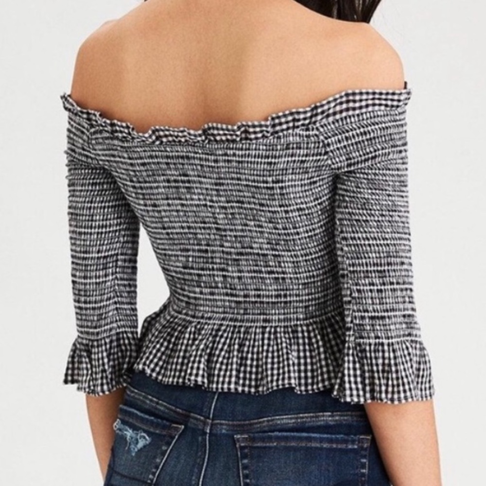 American Eagle off the shoulder gingham smocked top size medium